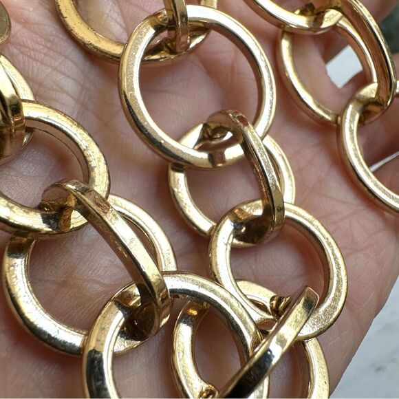 Anne Klein gold tone circle link necklace - Picture 8 of 9